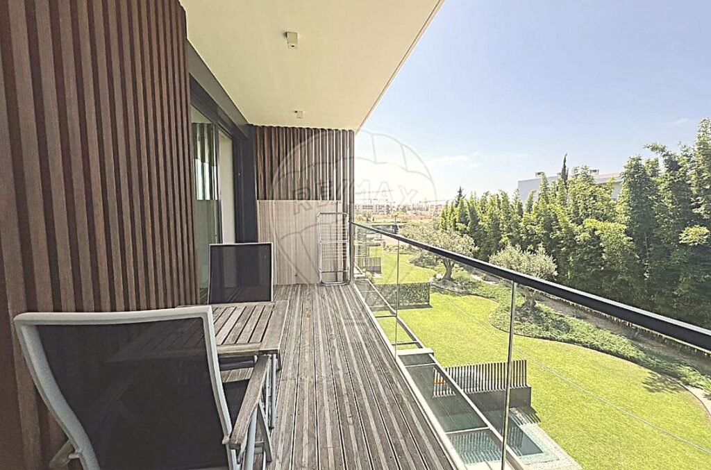 Alternative angle of the spacious balcony/veranda overlooking the Sector 5 greenery.