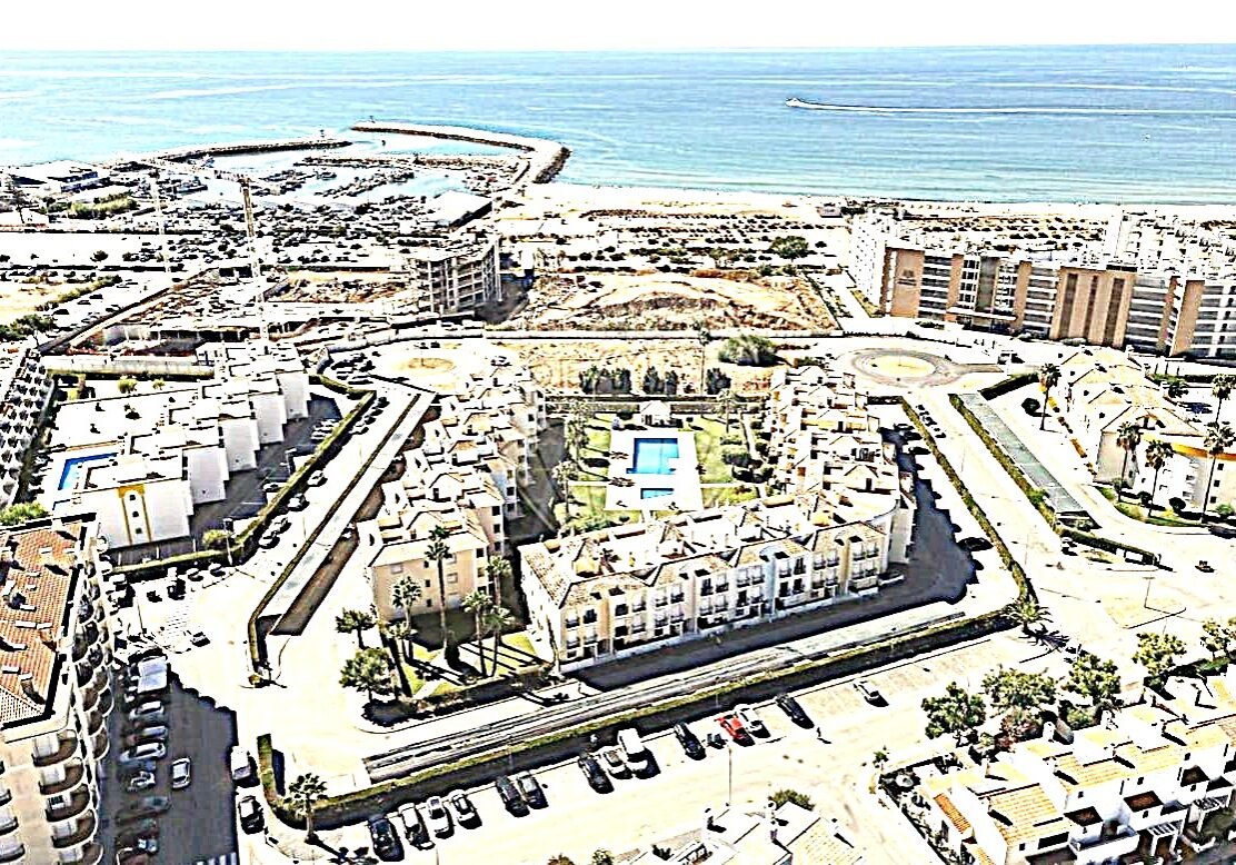 Quarteira real estate Portugal T3 apartment near beach and marina